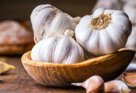 Vypěstujte si vlastní česnek, chutná lépe, než ten čínský